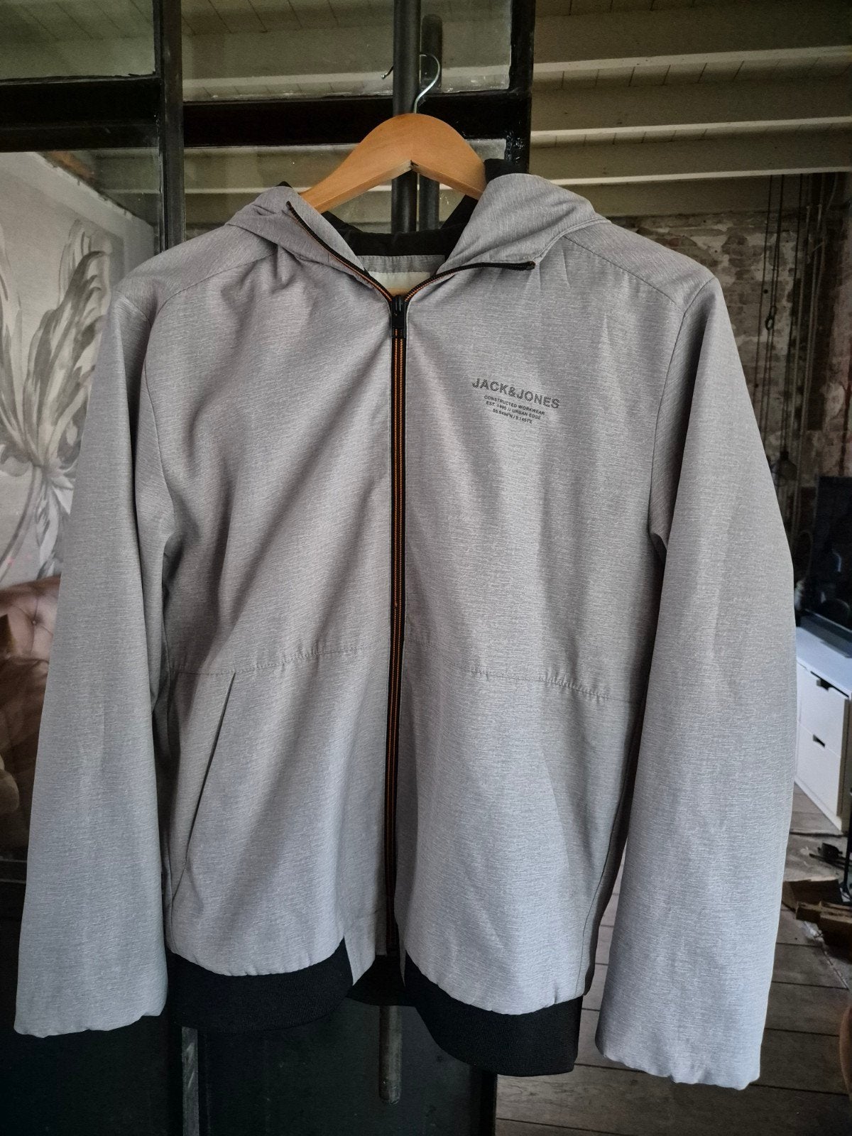Jack & Jones jas maat S, Kleding | Heren, Jassen | Zomer, Ophalen, Zo goed als nieuw, Grijs, Jack & Jones