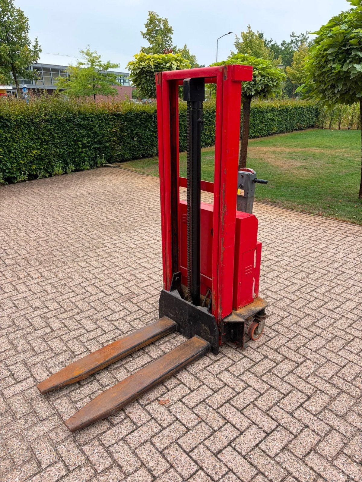 Stapelaar, Zakelijke goederen, Machines en Bouw | Heftrucks en Intern transport, 1000 tot 2000 kg, Ophalen, Elektrisch, Stapelaar