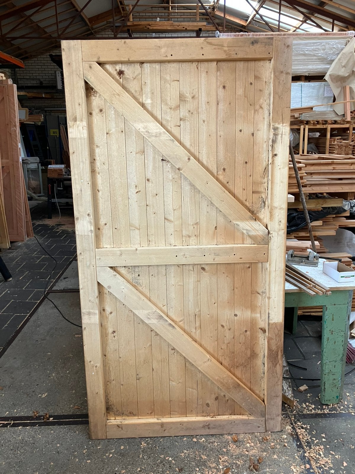 Vuren deur 104x200cm verkleurd, Ophalen, Zo goed als nieuw, Minder dan 180 cm, Balken