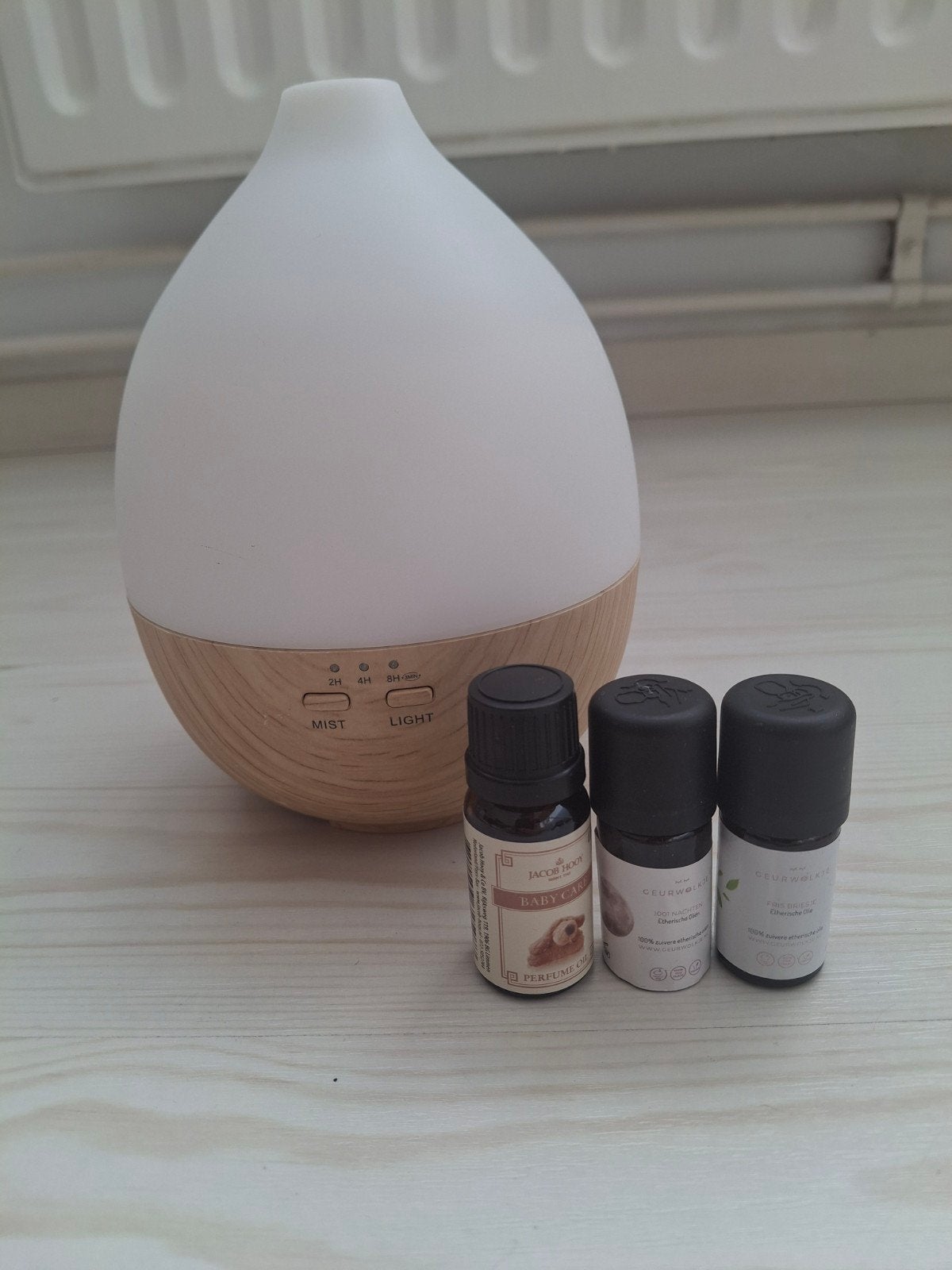 Geurwolkje diffuser met 3 oliën / nachtlampje - Zo goed als, Ophalen of Verzenden, Zo goed als nieuw