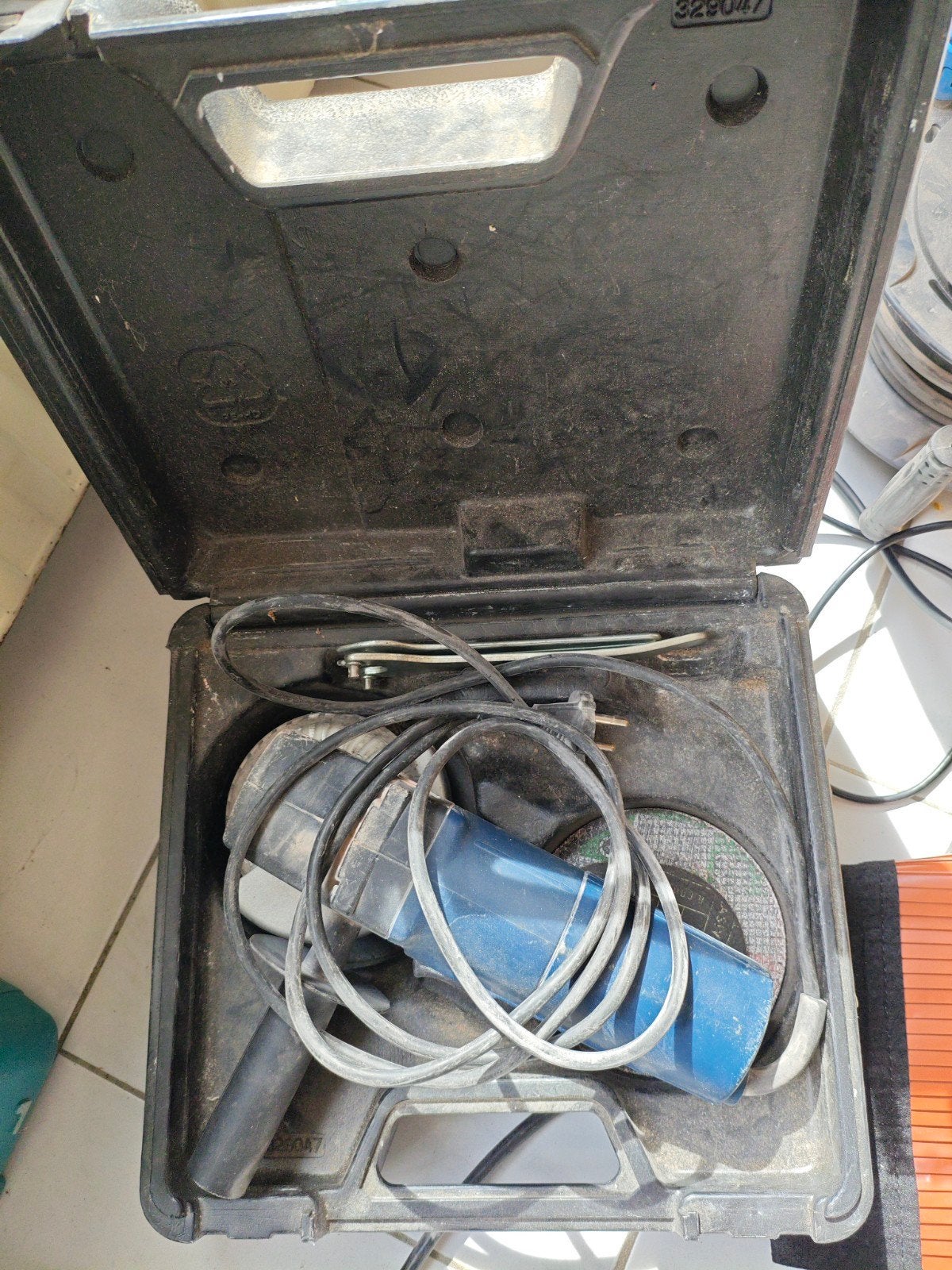 AEG WSL 600 Haakse handslijpmachine met koffer, Ophalen of Verzenden, Gebruikt, Minder dan 700 watt, Haakse handslijpmachine