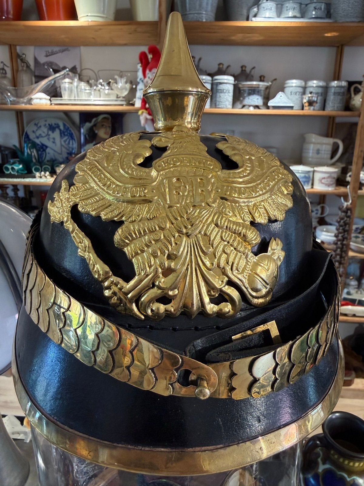 Pruisische Pickelhaube WO1 - replica  Duitse Legerhelm, Verzamelen, Militaria | Algemeen, Ophalen of Verzenden, Duitsland, Landmacht