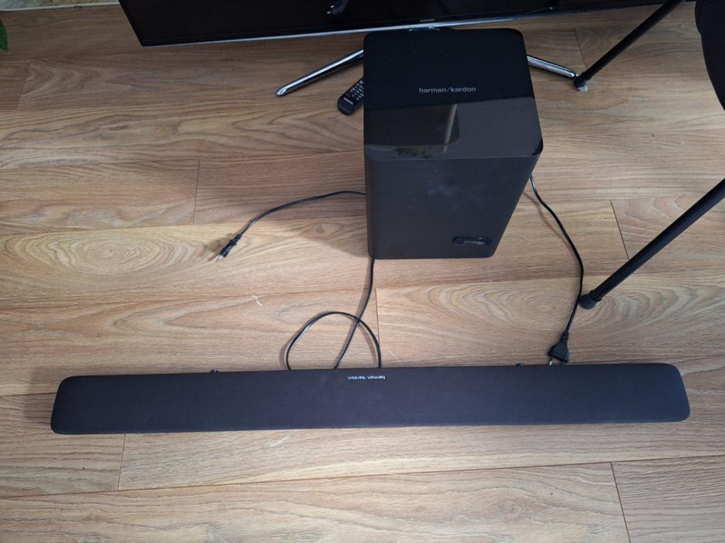 Harman Kardon SB20 Soundbar met draadloze subwoofer, Ophalen of Verzenden, Zo goed als nieuw, S, S