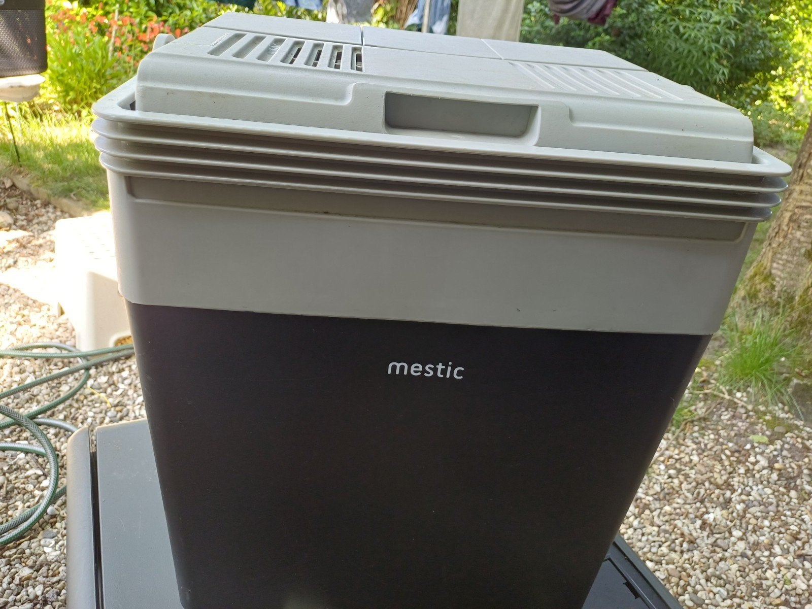 Mestic Koelbox - 12V/230V - Ideaal voor Auto en Camping, Ophalen, Gebruikt, Koelbox, Elektrisch