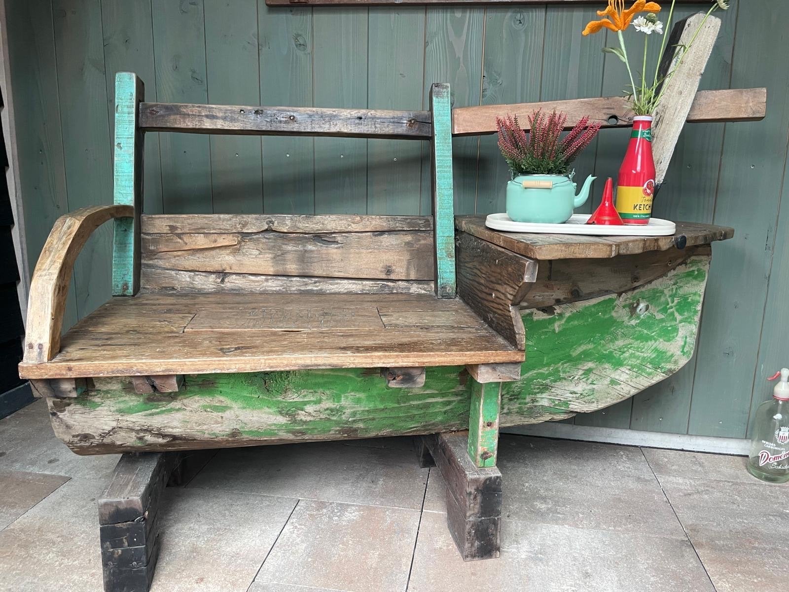 Unieke bootbank van gerecycled hout, Ophalen