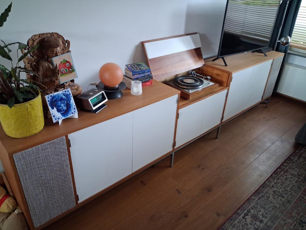 Retro vintage dressoir, Huis en Inrichting, Kasten | Dressoirs, Ophalen, Gebruikt, 25 tot 50 cm