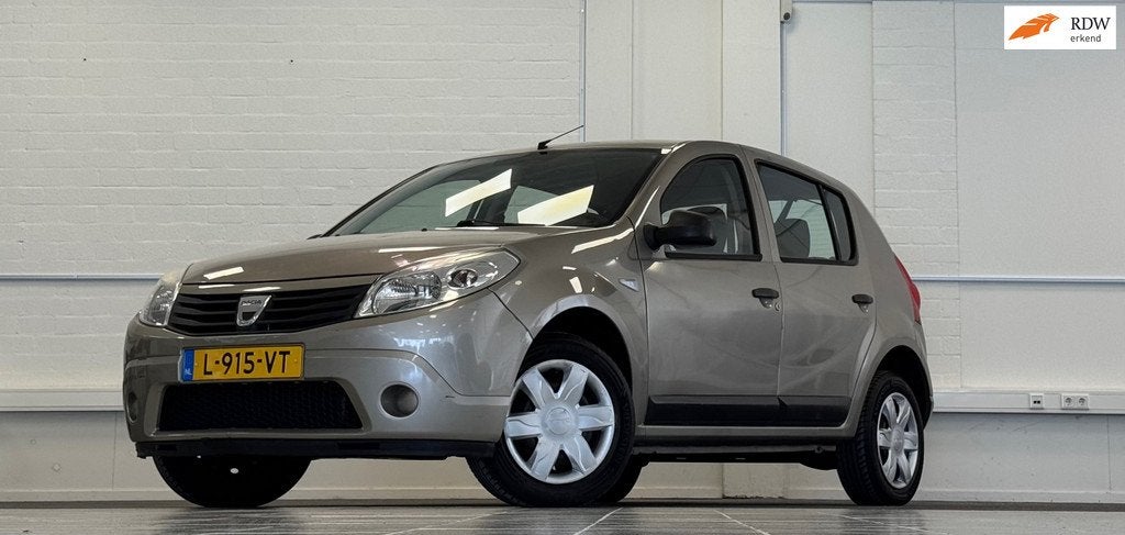Dacia Sandero 1.2i Lauréate Airco Nieuwe APK Exclusive-pakk, Voorwielaandrijving, 4 cilinders, Bedrijf, Handgeschakeld