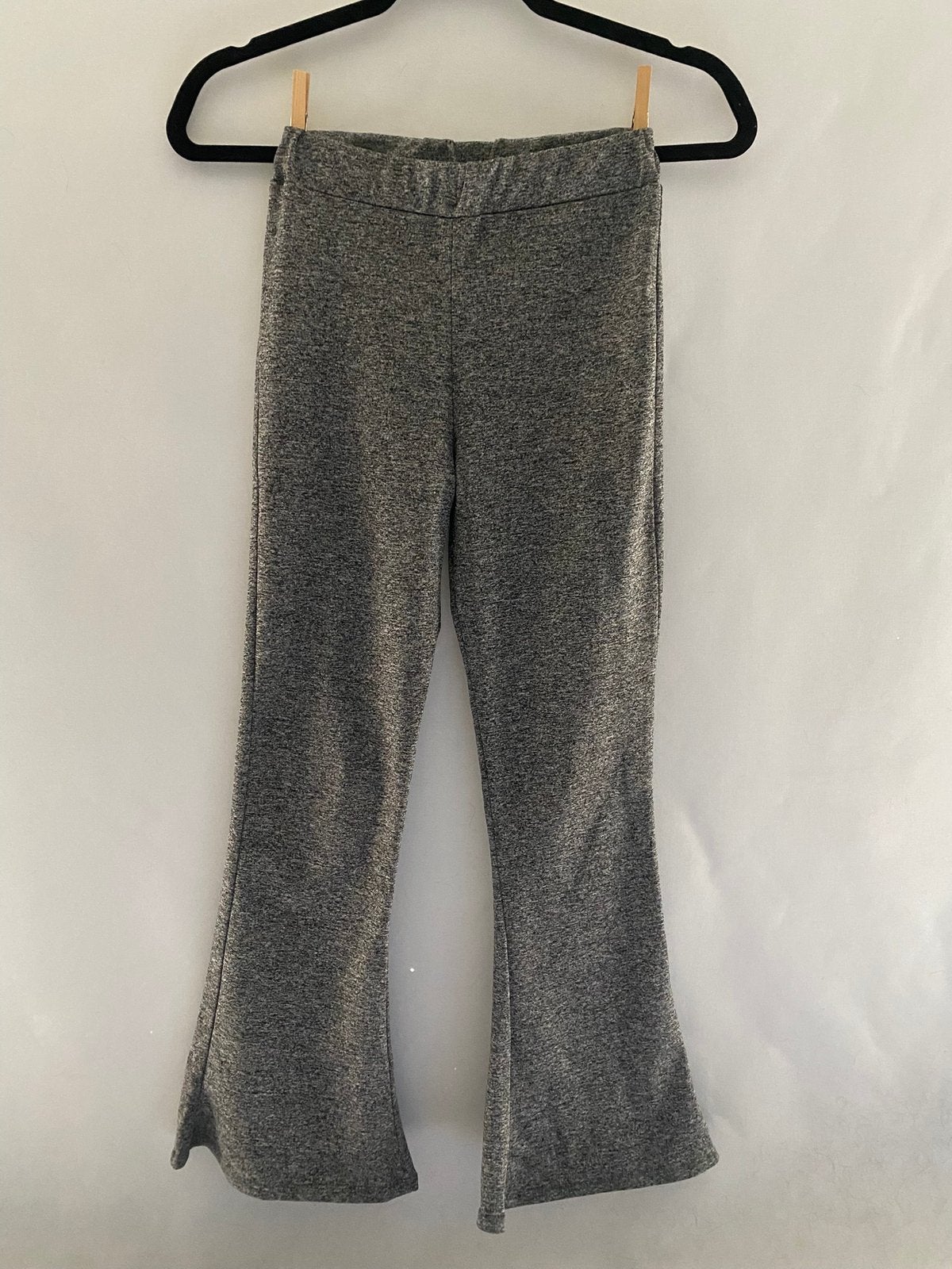 Grijze flared legging | Maat 11-12 jaar | Staat heel goed, Ophalen of Verzenden, Zo goed als nieuw, Meisje, Broek