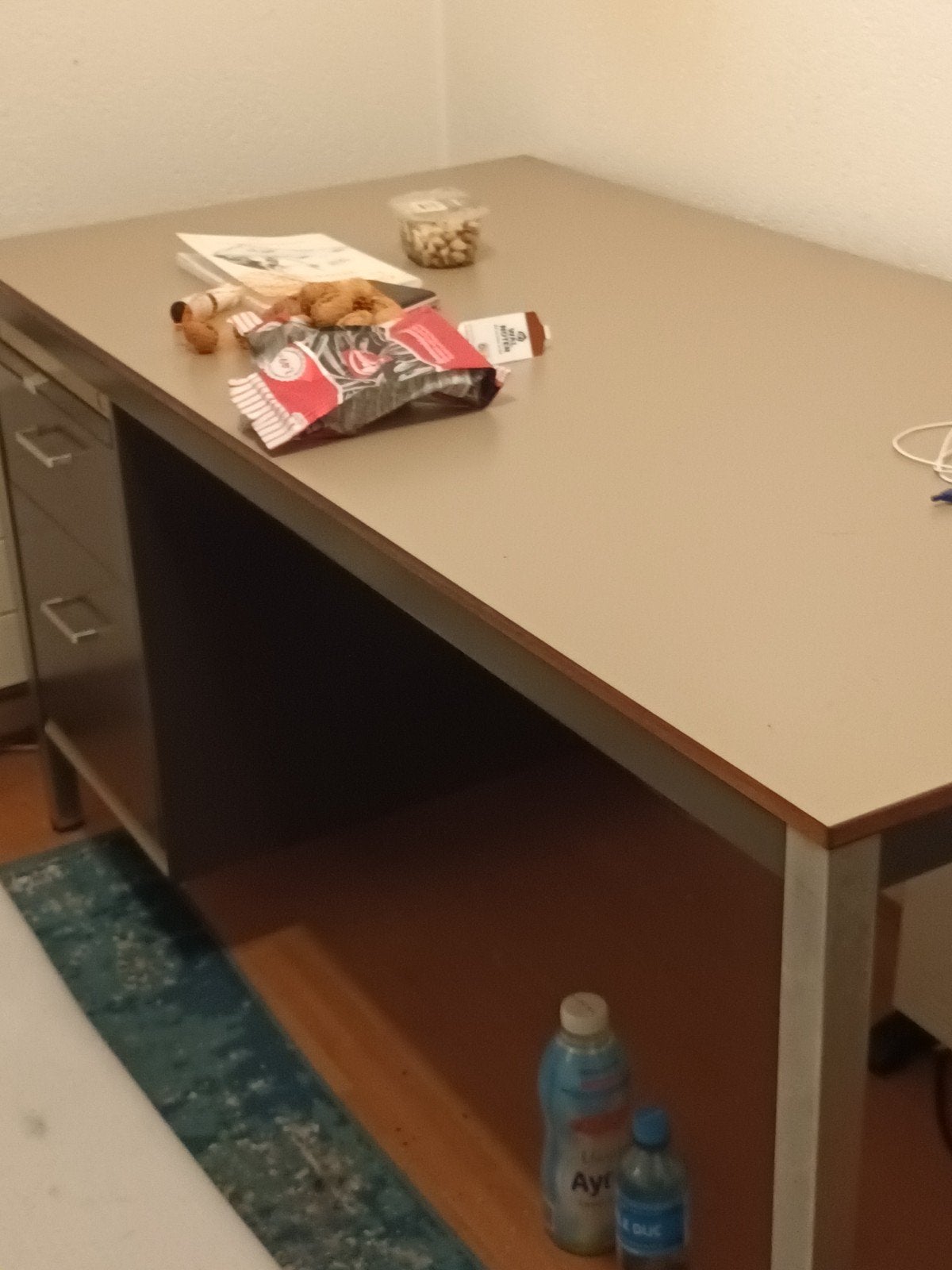 metalen  kantoorbureau, Ophalen, Gebruikt, 75 cm of meer, 50 tot 100 cm