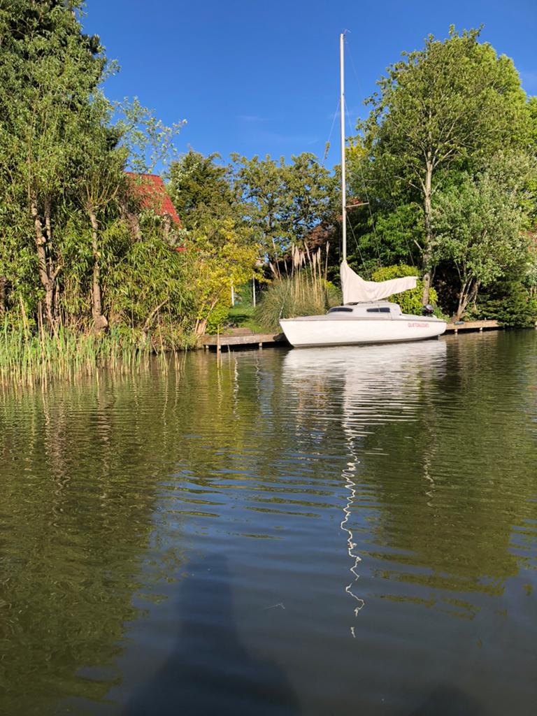 Kajuitzeilbootje type Edel 2, Ophalen, Zo goed als nieuw, Polyester, Buitenboordmotor