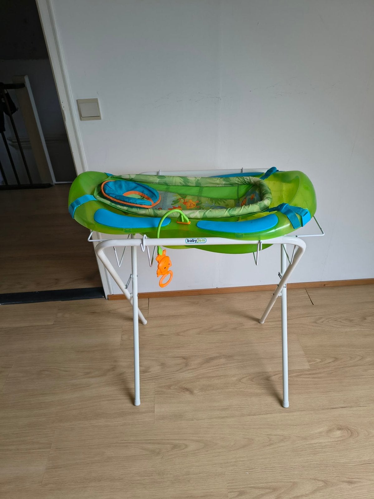 Gratis Babyjem Baby Badje met standaard en badzitje, Gebruikt, Badje, Standaard, Ophalen