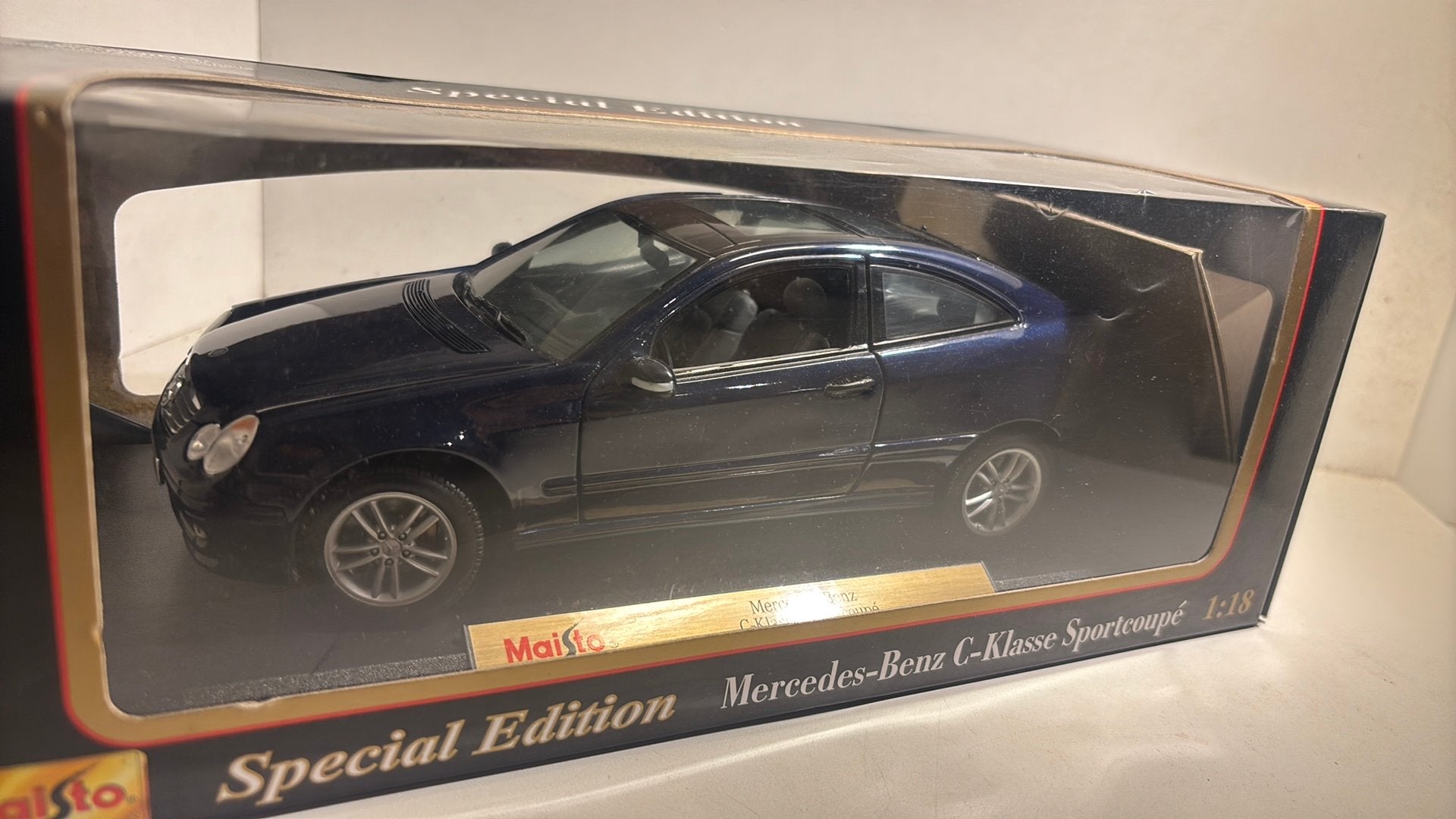 Mercedes benz c- klasse sportcoupe maisto 1.18, Hobby en Vrije tijd, Maisto, Ophalen of Verzenden, A, A