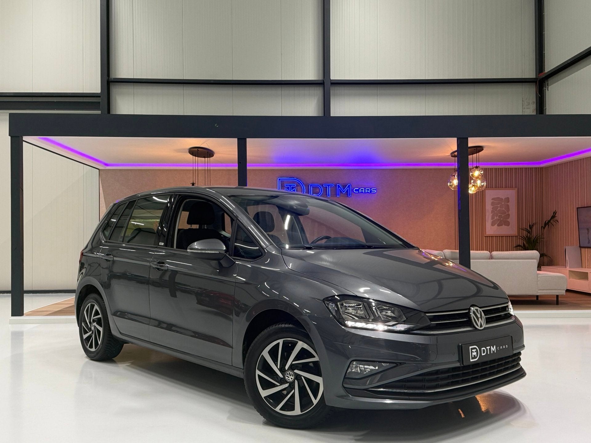 Volkswagen Golf Sportsvan 1.0 TSI Highline Aut. | Trekhaak |, Stof, Gebruikt, Euro 6, Golf Sportsvan