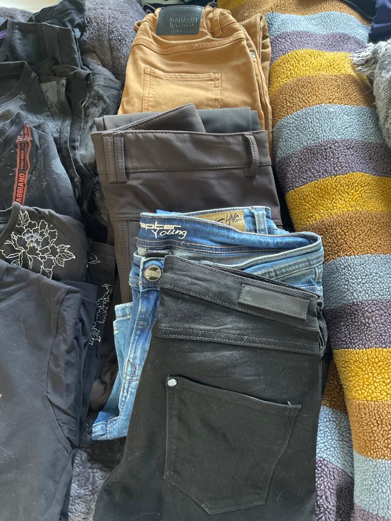 Kledingpakket jongens: T-shirts, broeken en hoodies, Ophalen, Gedragen, Overige maten