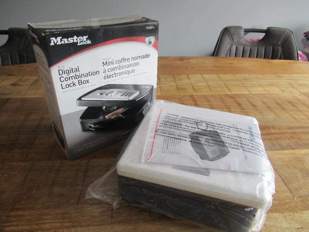 NIEUW Masterlock P008EML Draagbare kluis met kabel, Ophalen of Verzenden, Nieuw