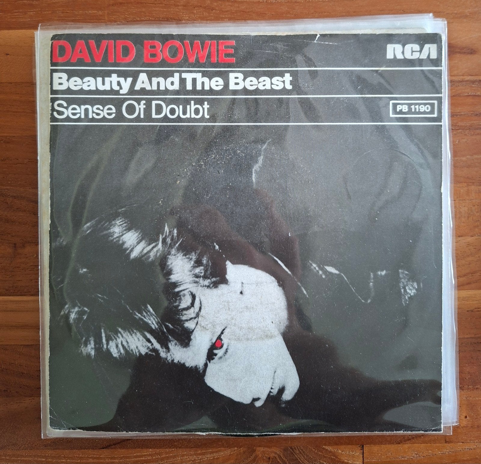 Bowie, David  - Beauty and the beast  - Single is TOP, Ophalen of Verzenden, Gebruikt, 7 inch, Pop