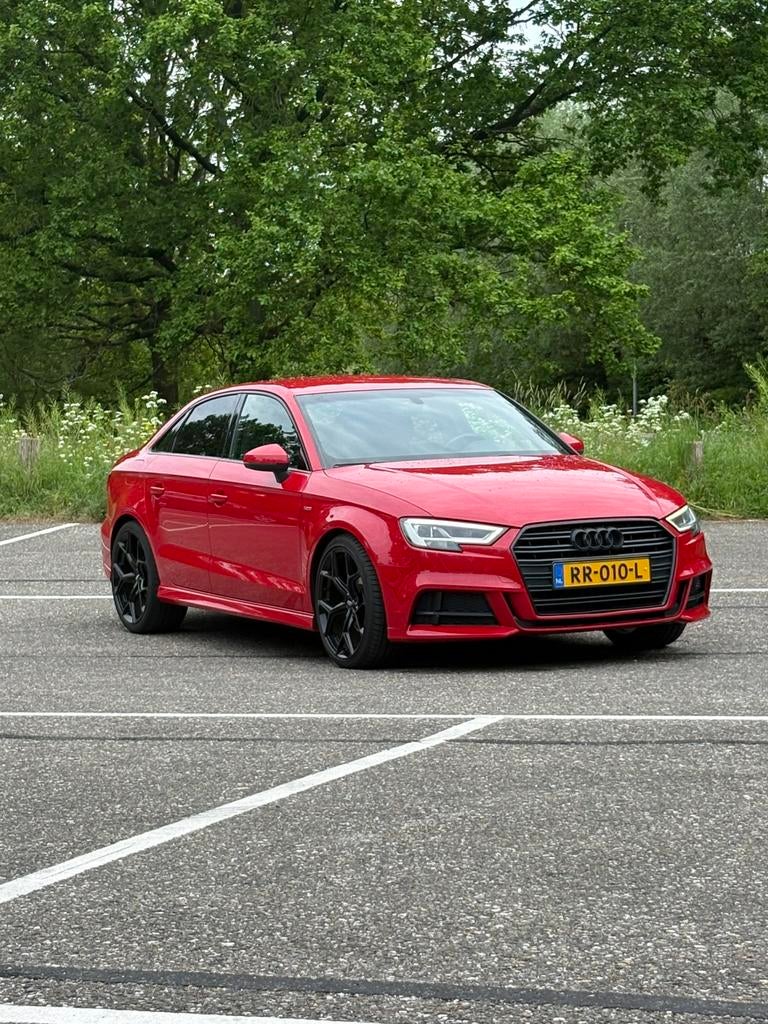 Audi A3 1.5 Tfsi CoD Ultra 150pk S Tronic 2018 Rood, Auto's, 1498 cc, 1225 kg, 4 cilinders, 150 pk