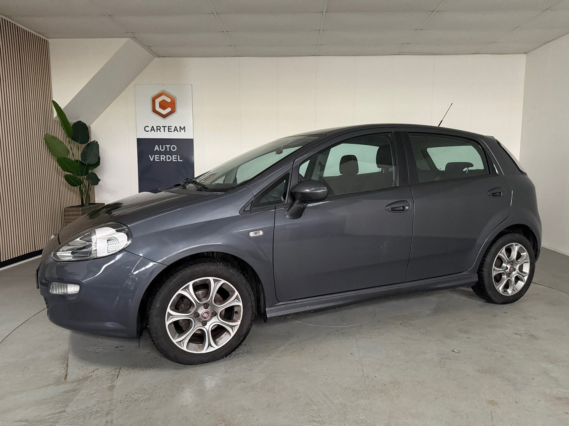 Fiat Punto Evo 0.9 TwinAir Street Airco. LMV, Auto's, Fiat, Voorwielaandrijving, 101 pk, Gebruikt, Euro 6
