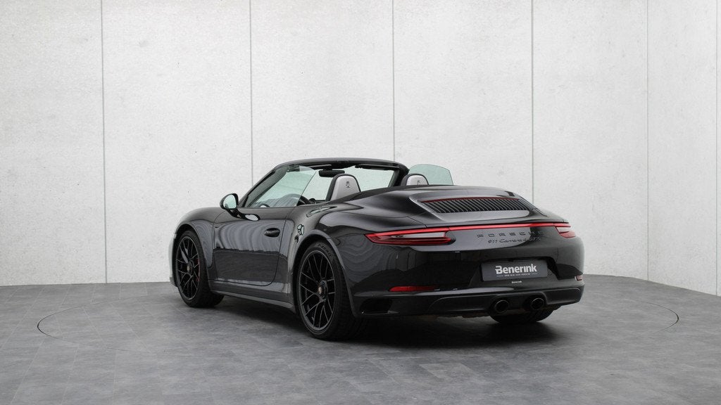 Porsche 911 Cabrio 3.0 Carrera 4 GTS | Achterasbesturing | E, 12 maanden, Zwart, 11 km/l, Vierwielaandrijving
