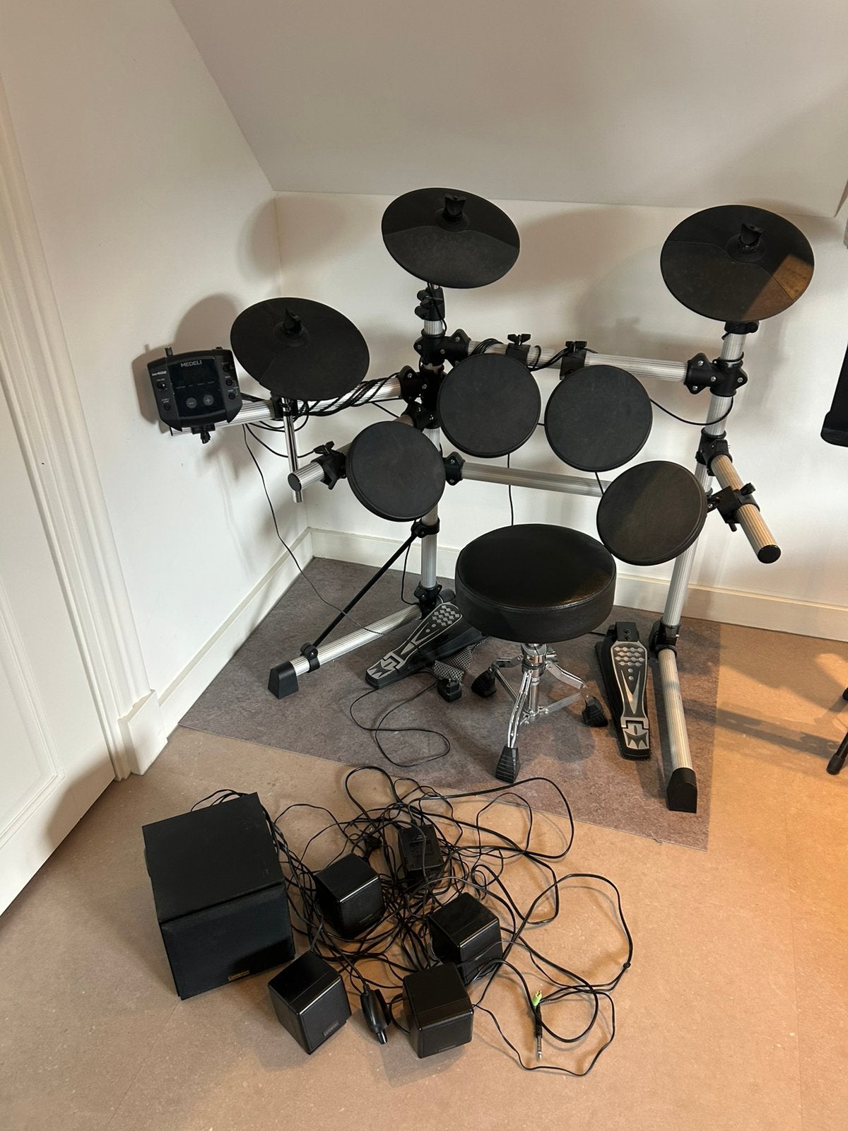 Medeli DD402 drumstel met versterker, Muziek en Instrumenten, Drumstellen en Slagwerk, Ophalen, Overige merken
