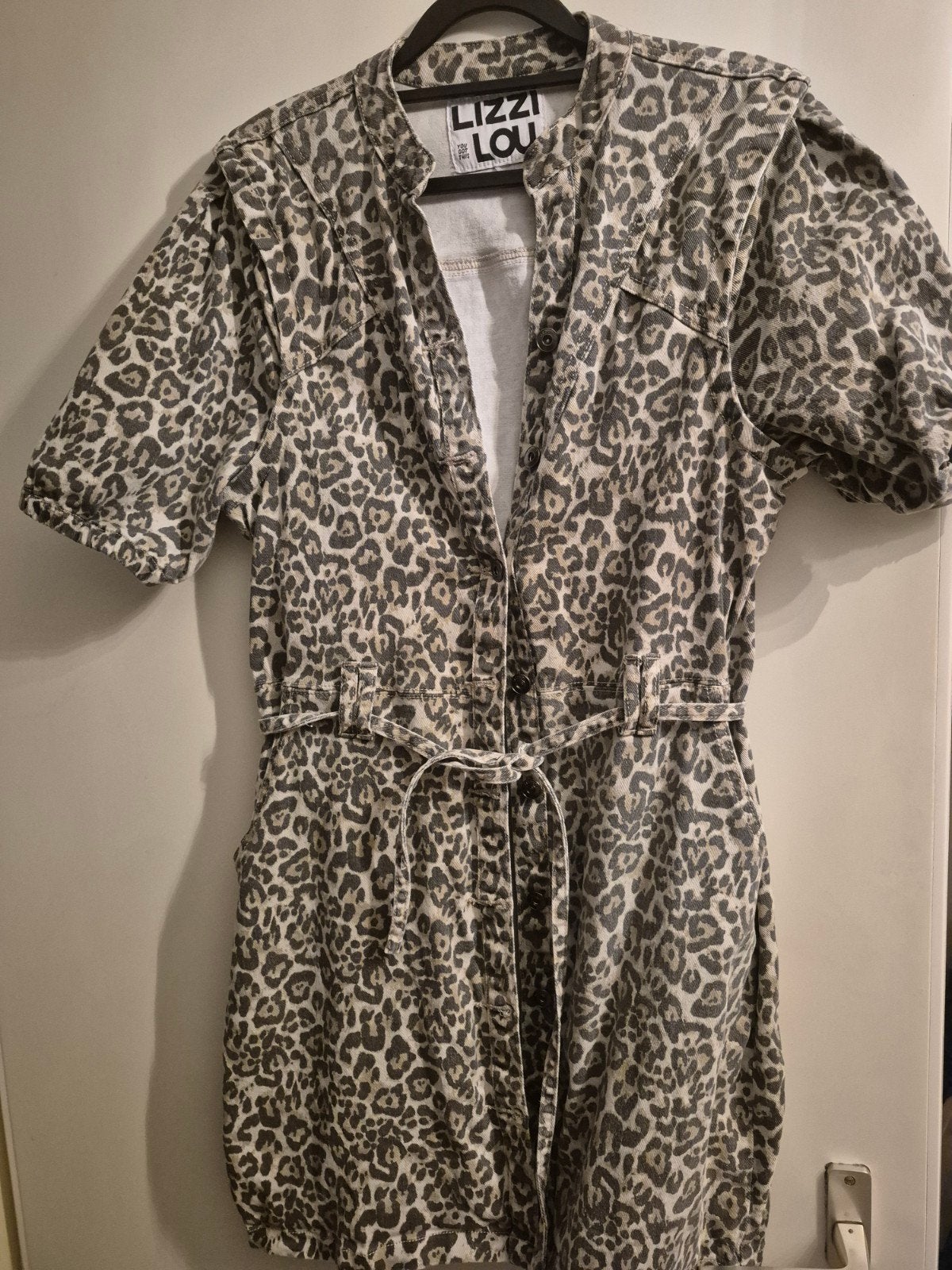 Lizzy Lou spijkerstof jurkje met luipaardprint, maat S, Maat 38/40 (M), Blauw, Zo goed als nieuw, Boven de knie
