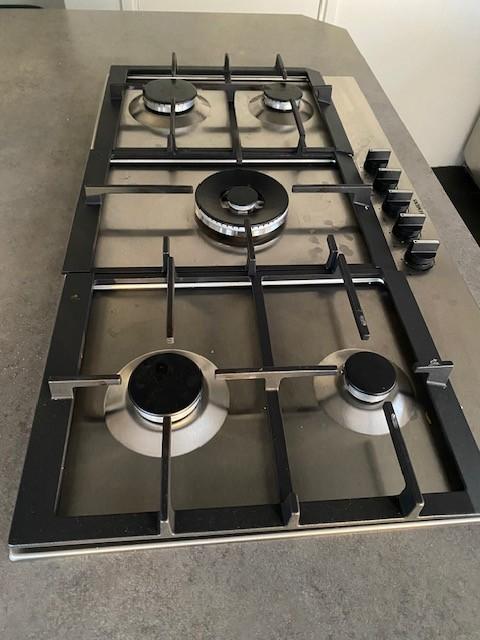 Prachtig en Schoon Siemens 5 pits fornuis, Witgoed en Apparatuur, Kookplaten, Ophalen, Gebruikt, 4 kookzones, Gas