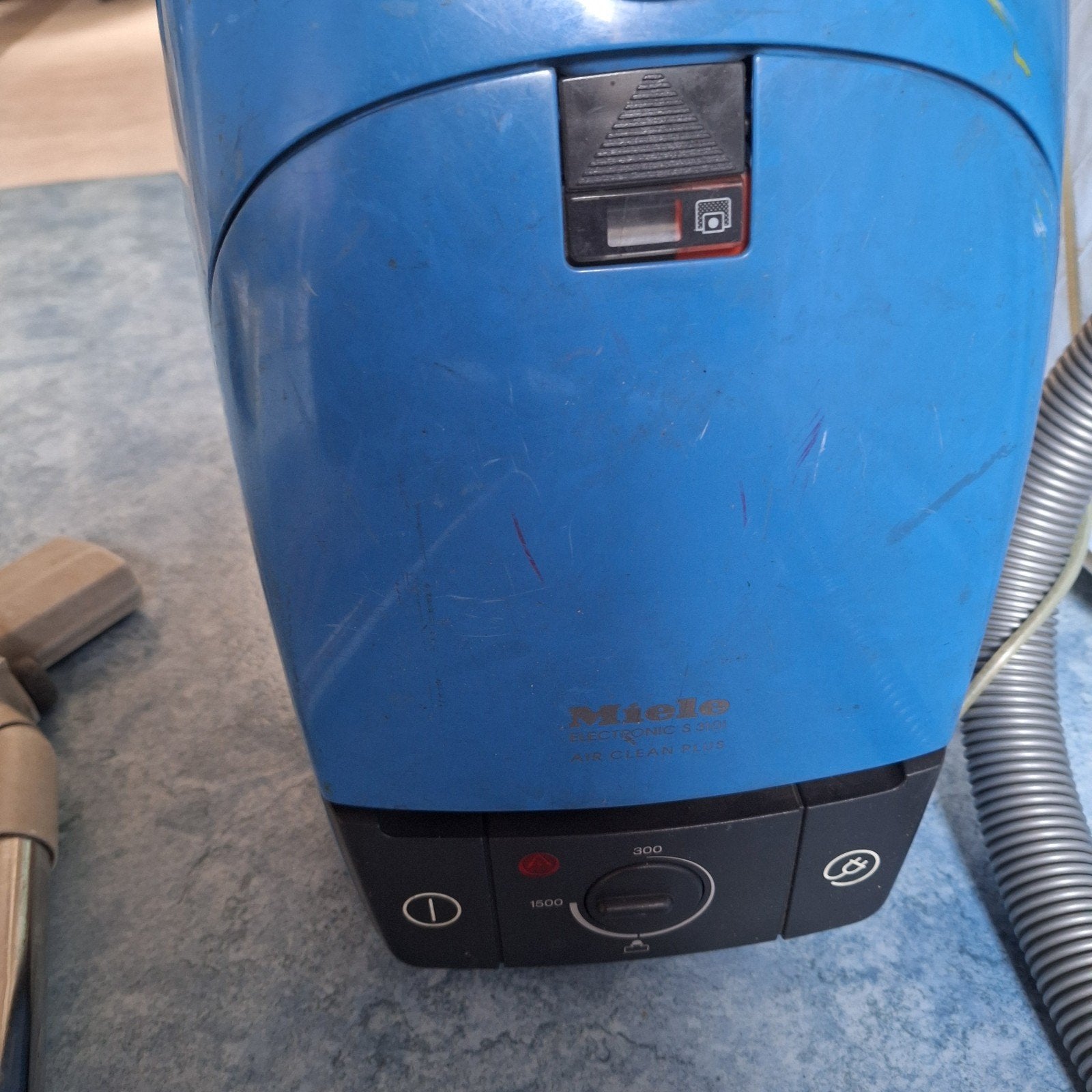 Miele S3101 Sledestofzuiger - Krachtig en Betrouwbaar, Stofzak, Gebruikt, Ophalen of Verzenden, Miele