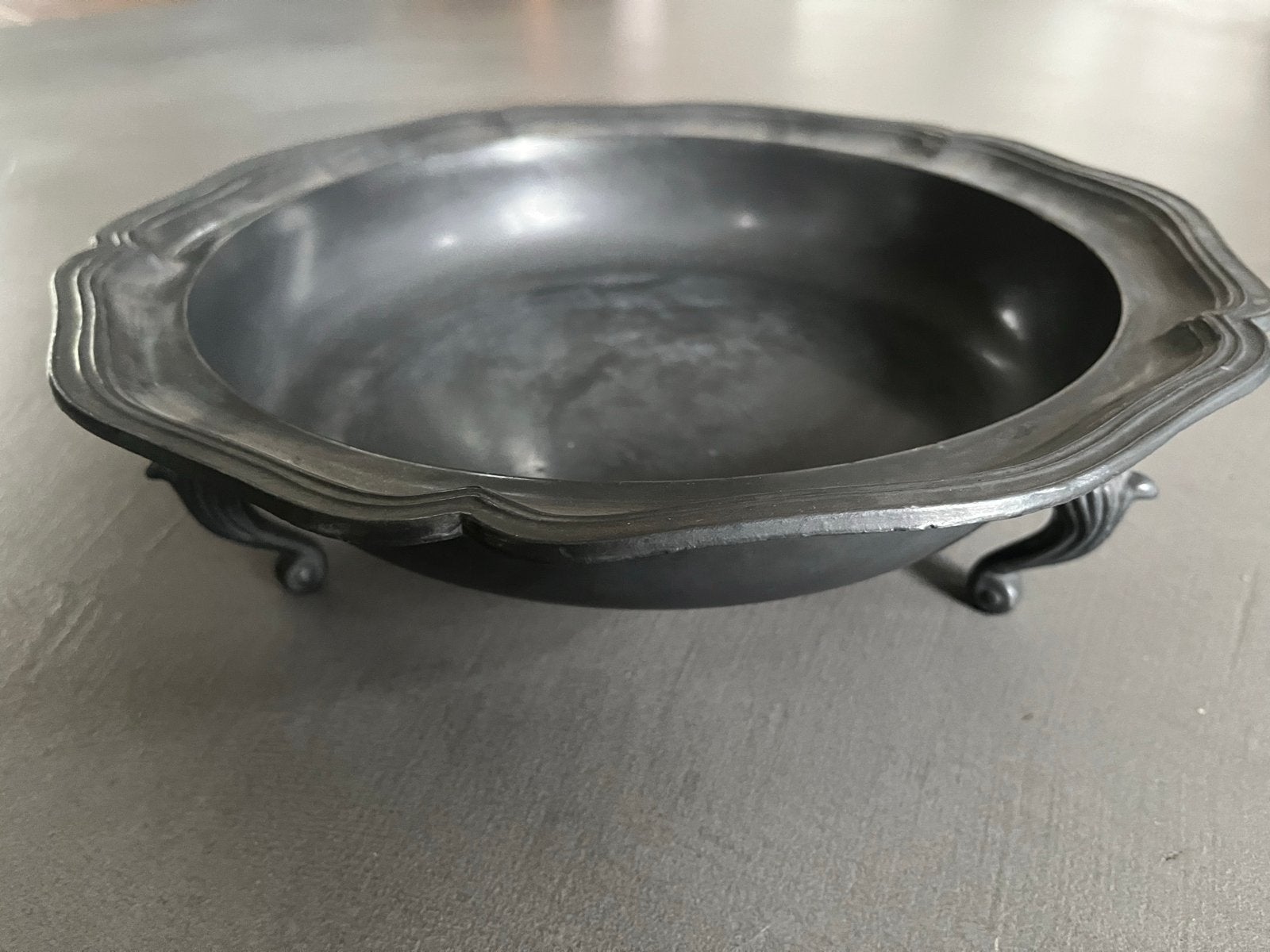 Antieke tinnen (fruit) schaal op pootjes, Ophalen of Verzenden