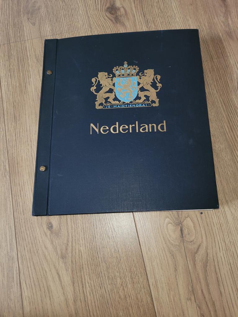 Davo album postzegels Nederland met behoorlijk wat oud!, Ophalen of Verzenden