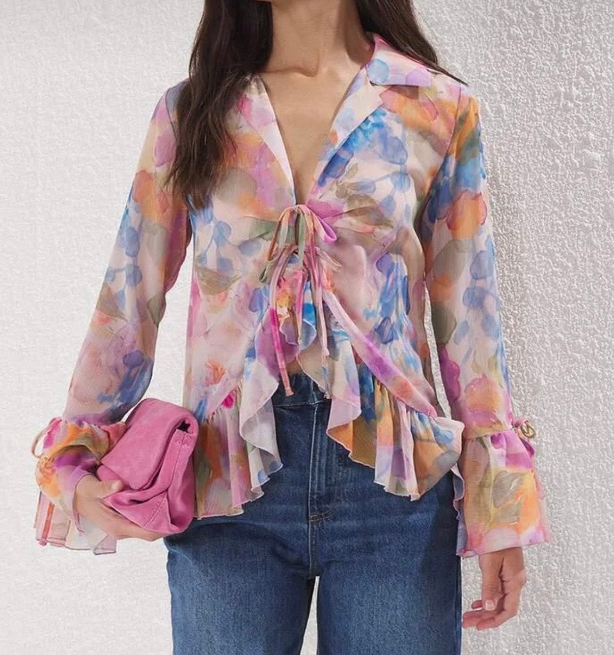 Bloemenprint blouse met ruches en strikdetail, Kleding | Dames, Blouses en Tunieken, Ophalen, Zo goed als nieuw, Maat 38/40 (M)
