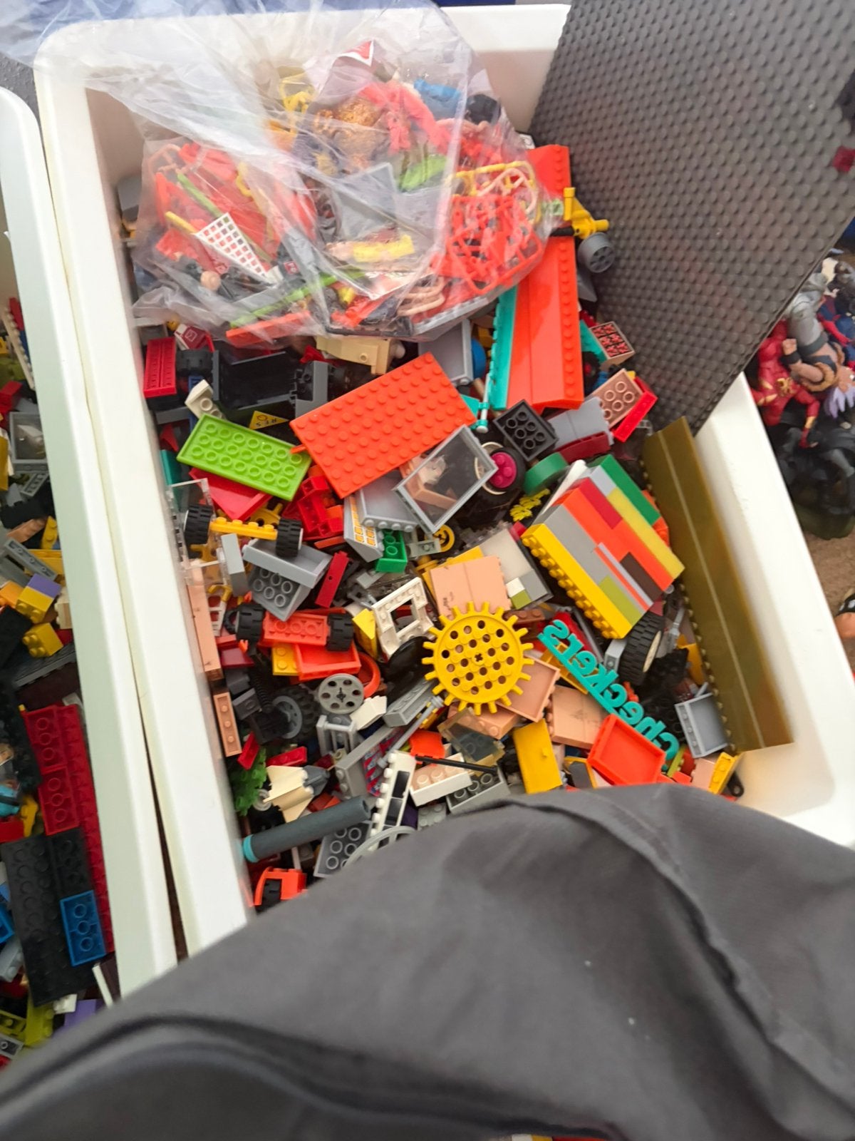 Lego bakken vol en een zak, Ophalen, Zo goed als nieuw, Overige merken