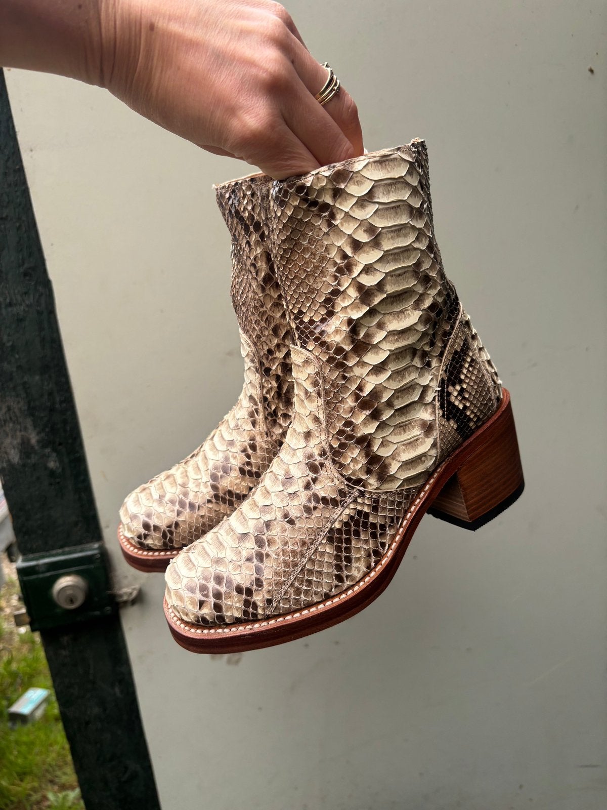 Sendra laarzen, Beige, Lage of Enkellaarzen, Nieuw, Ophalen of Verzenden