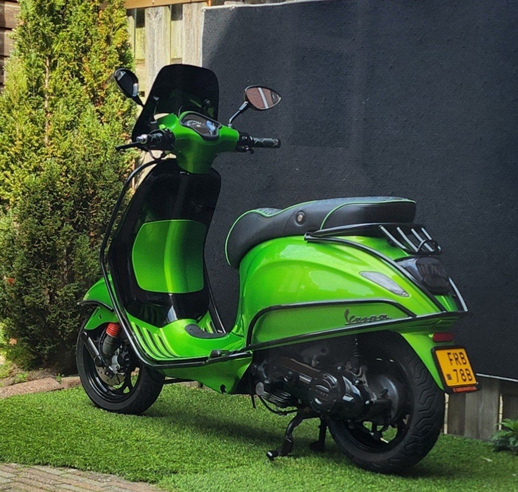 Vespa Sprint S Costum Full Options 4T E5 2024, Fietsen en Brommers, Ophalen, Maximaal 45 km/u, Vespa S, Zo goed als nieuw