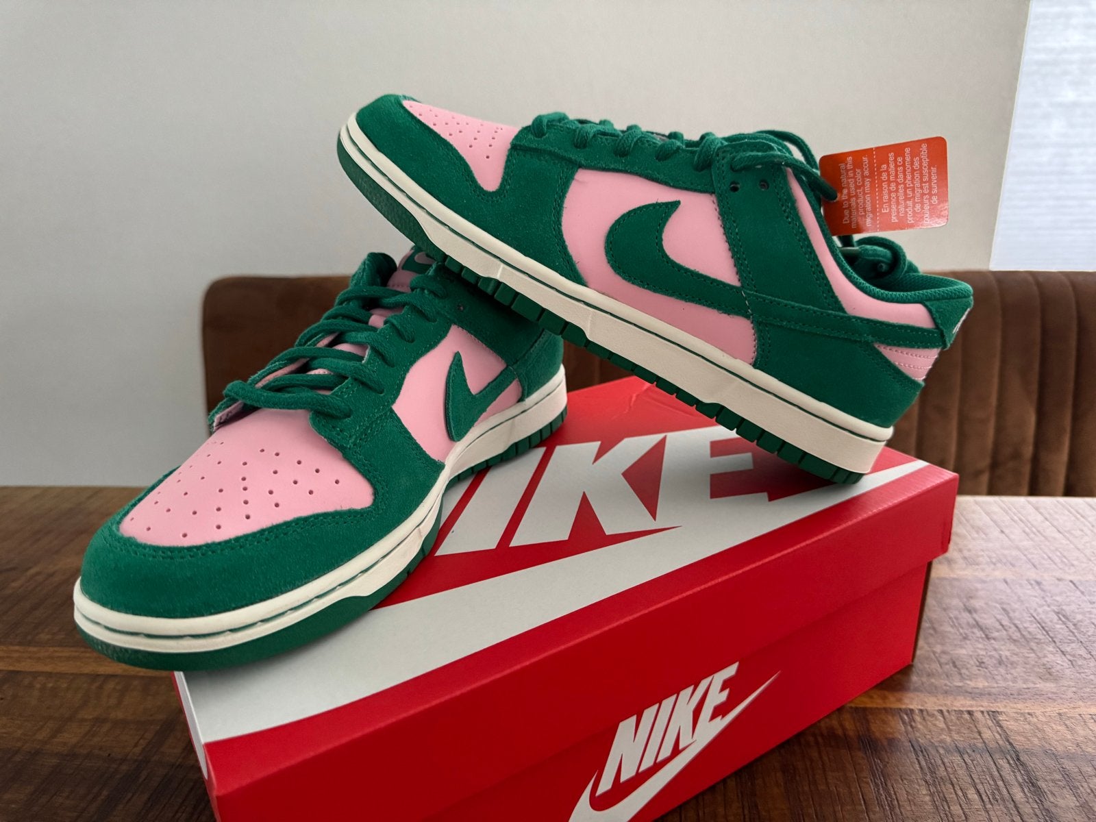 Nike Dunk Low Medium Soft Pink Malachite (FZ0549-600) - Nieu, Ophalen of Verzenden, Nieuw, Overige kleuren, Sneakers of Gympen