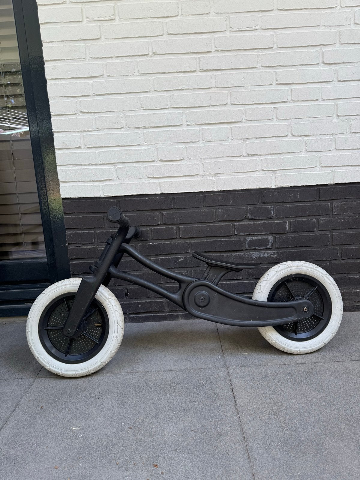 Wishbone. Stoere zwarte loopfiets met witte banden, Ophalen, Gebruikt, 16 tot 20 inch