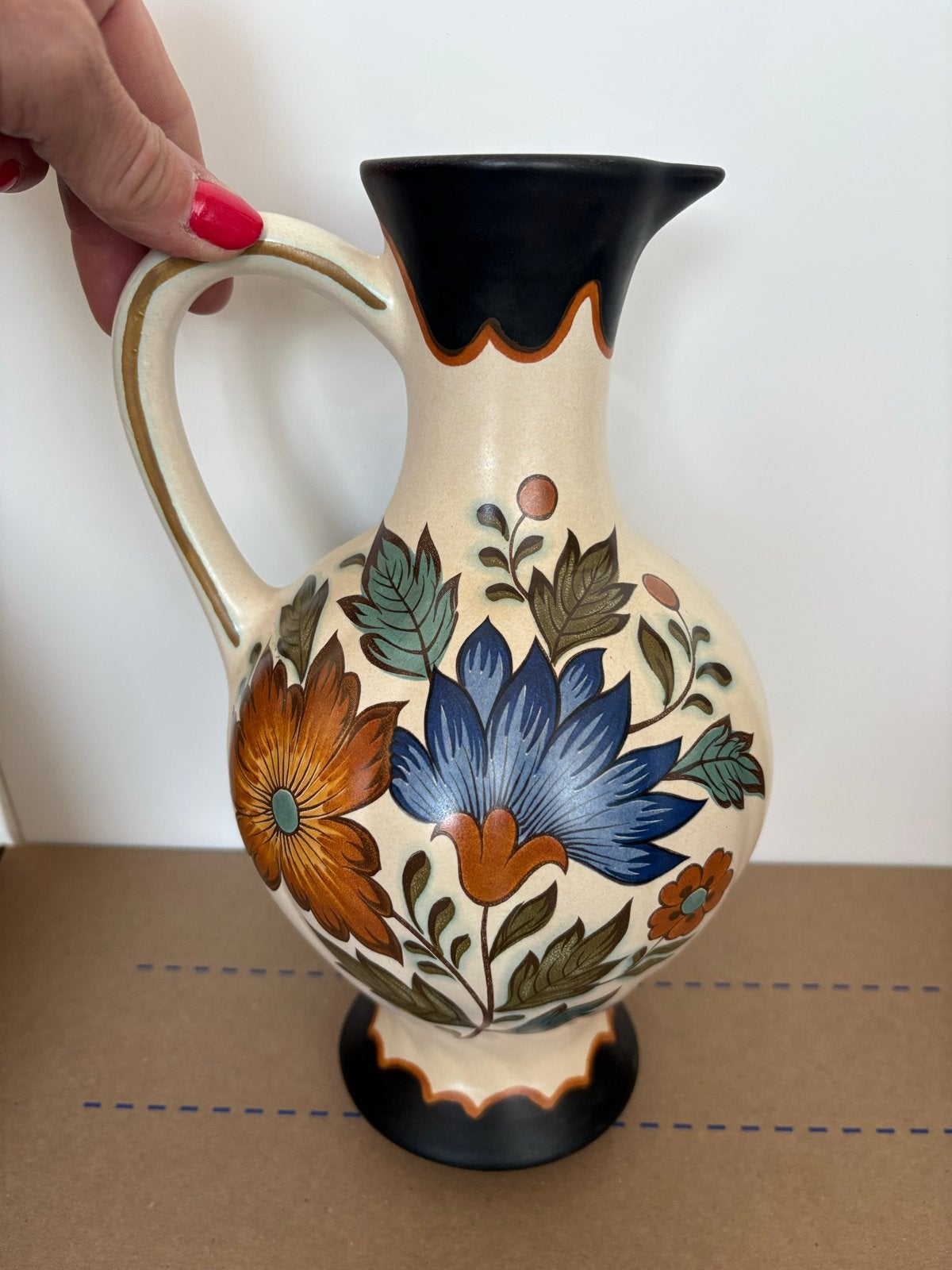 Flora Gouda Plateel Holland Handwerk Vaas/Kan, Antiek en Kunst, Ophalen of Verzenden