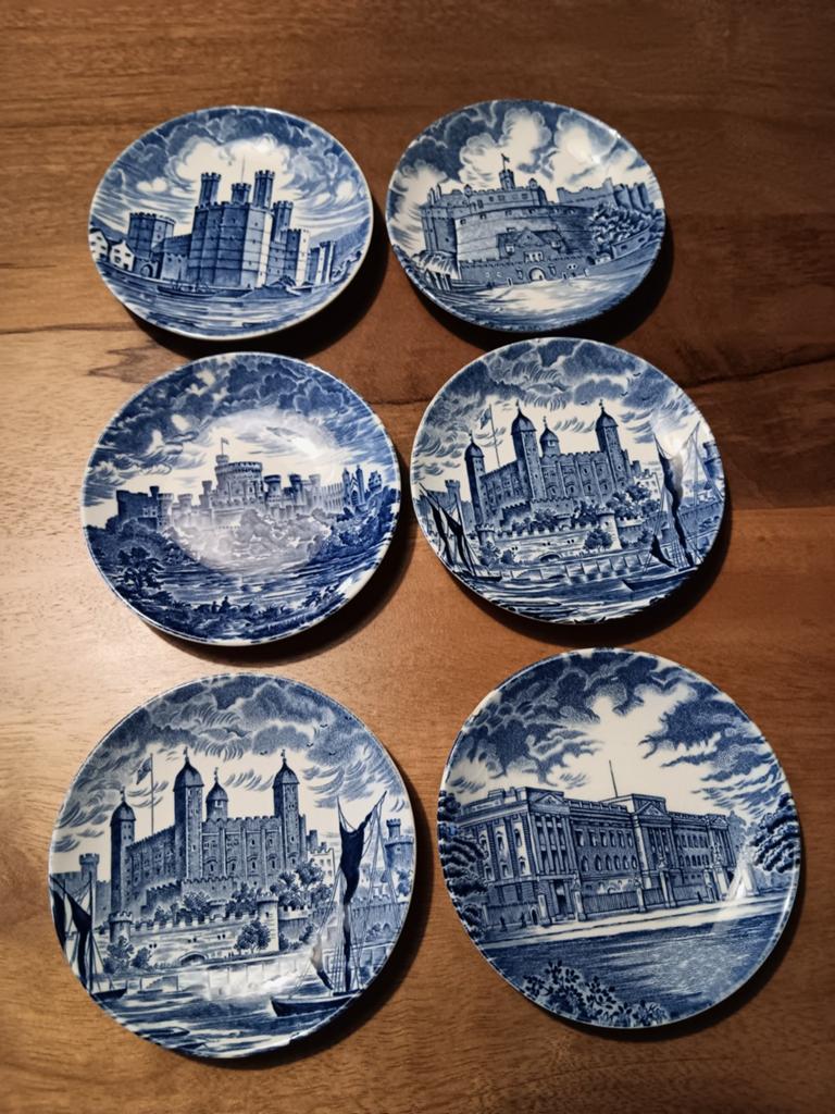 6 petit four bordjes Royal home of Britain, Ophalen