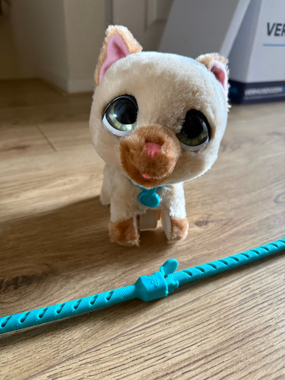 FurReal Friends Walkalots Katje met looplijn, Kinderen en Baby's, Overige merken, Overige karakters, Ophalen of Verzenden, Zo goed als nieuw