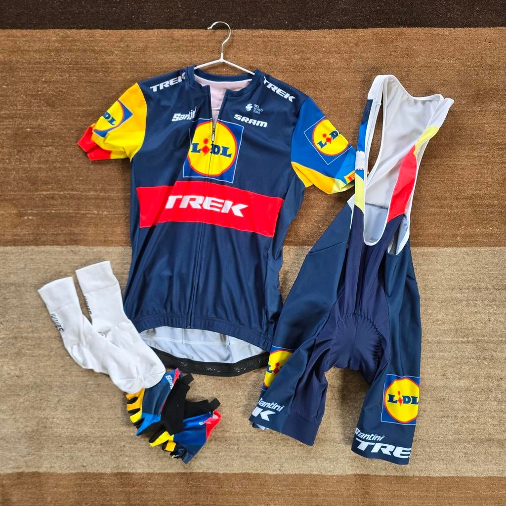 Orginele lidll trek fiets kleding set (splinternieuwe nieuw), Fietsen en Brommers, Fietsaccessoires | Fietskleding, Ophalen of Verzenden