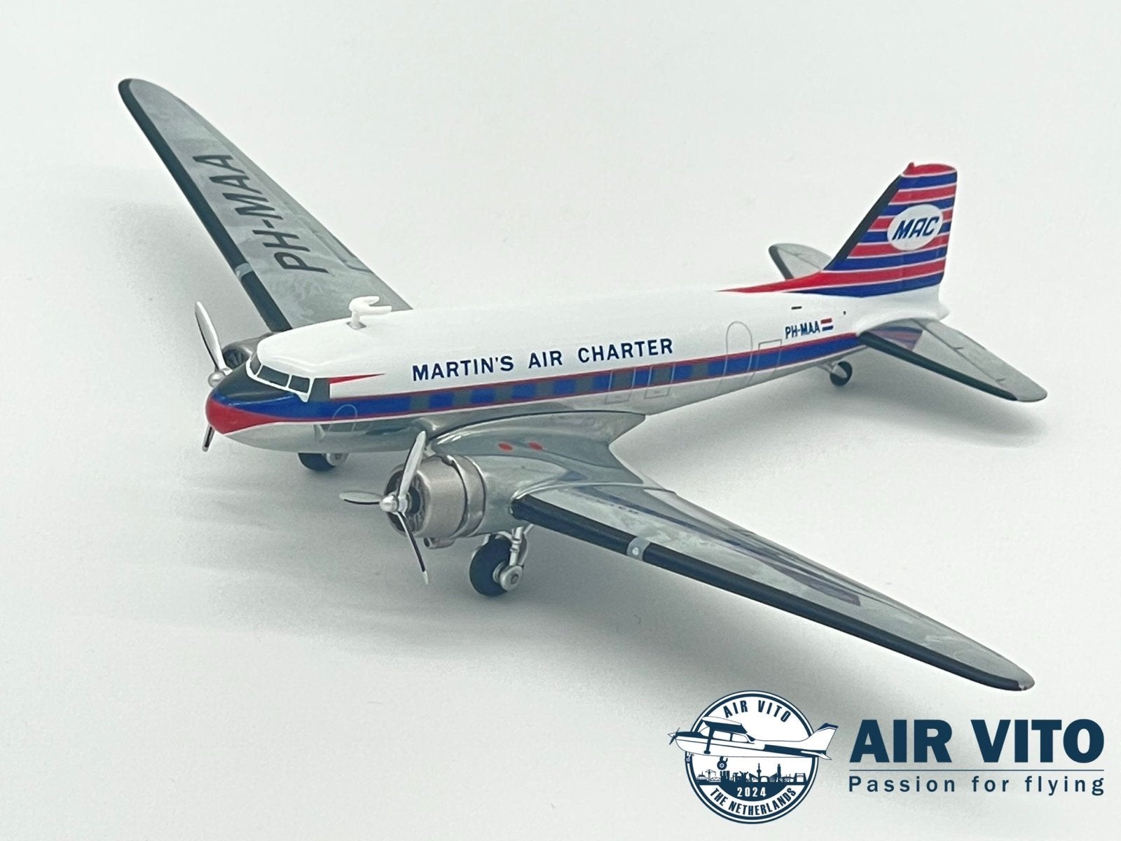Martinair Douglas DC-3 1:200 DIECAST Schaalmodel Nieuw, Schaalmodel, ., Nieuw, Ophalen of Verzenden