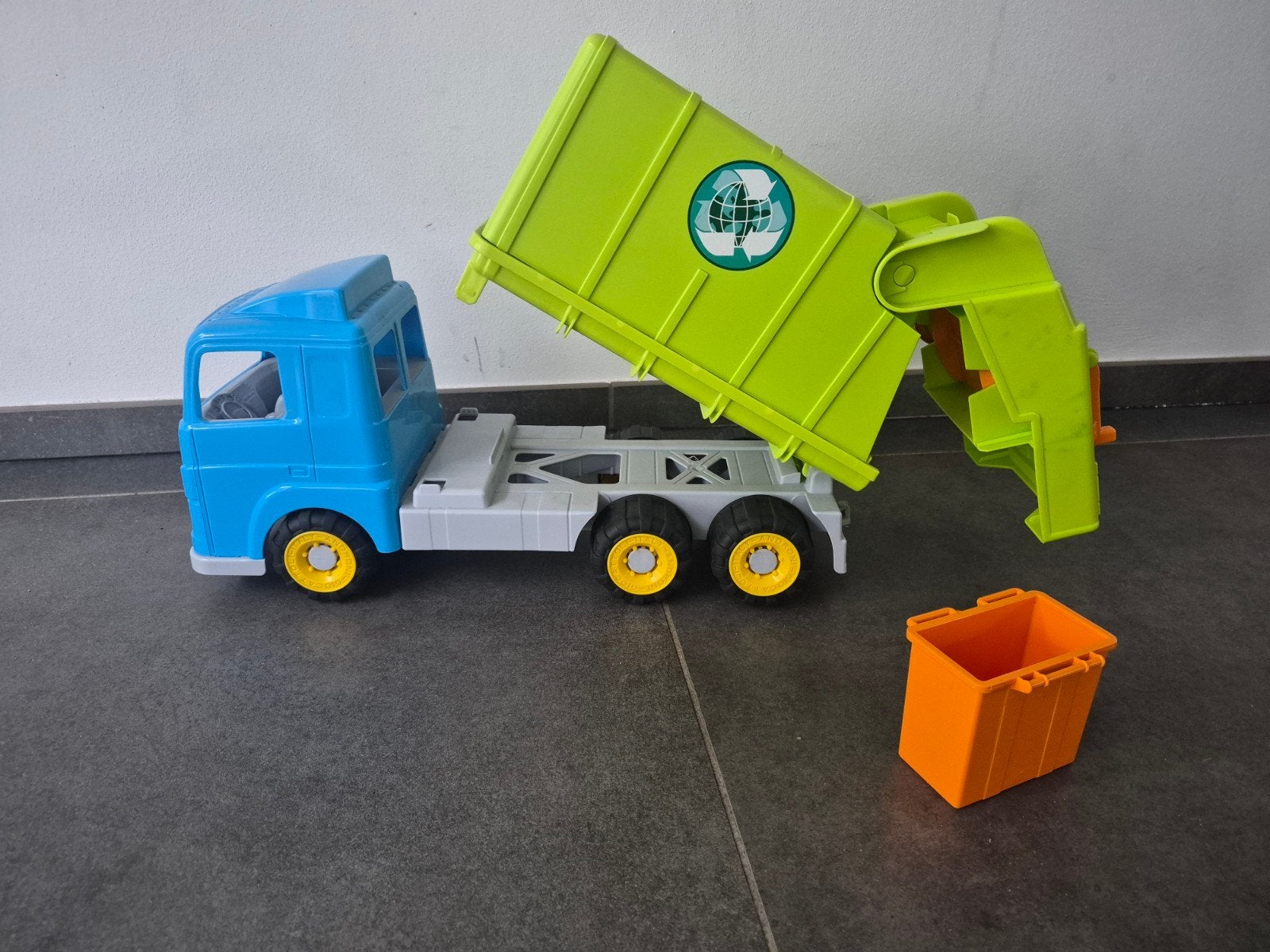 Speelgoed vuilniswagen, Ophalen, Gebruikt