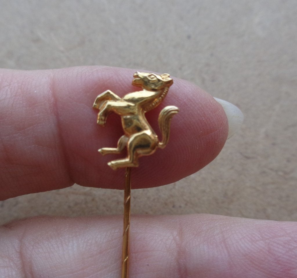 14 karaat 585 gouden speld paard [975], 4 tot 7 cm, Ophalen of Verzenden, Zo goed als nieuw, Goud