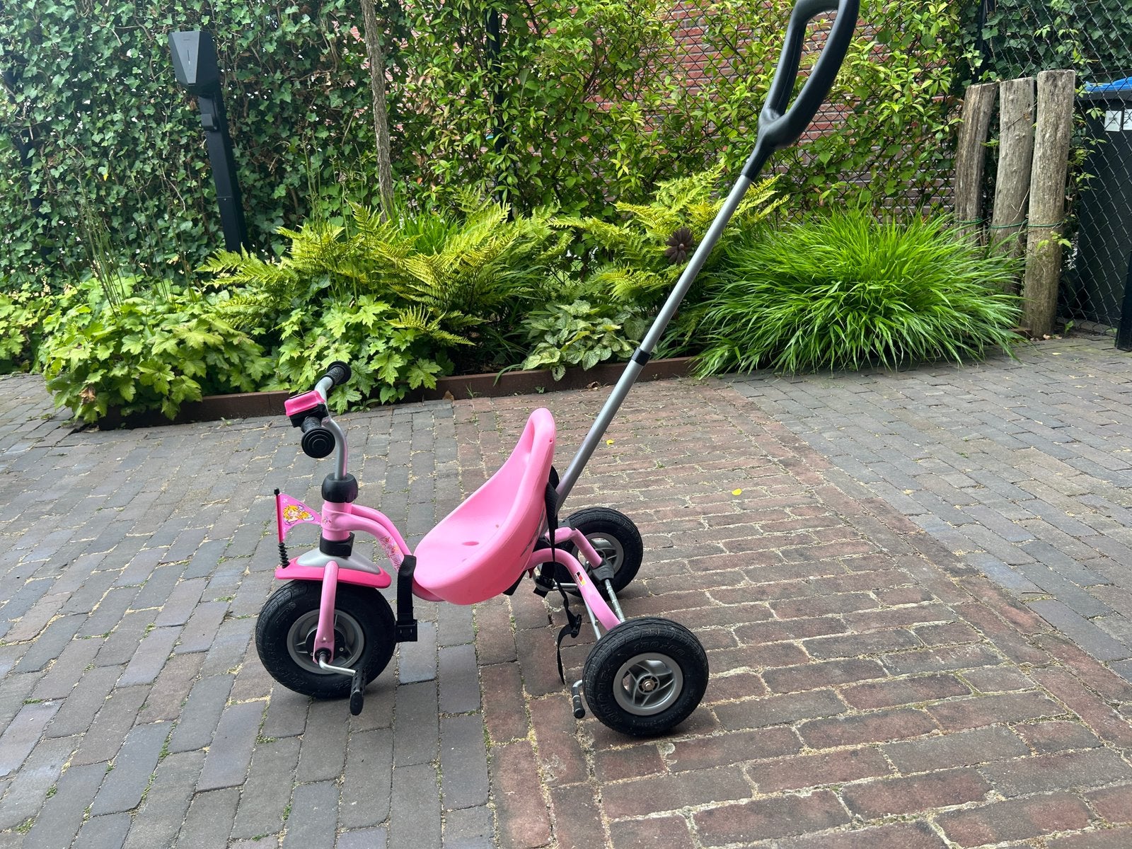 Driewieler Puky met duwstang, Ophalen, Zo goed als nieuw, Schijfrem, Duwstang