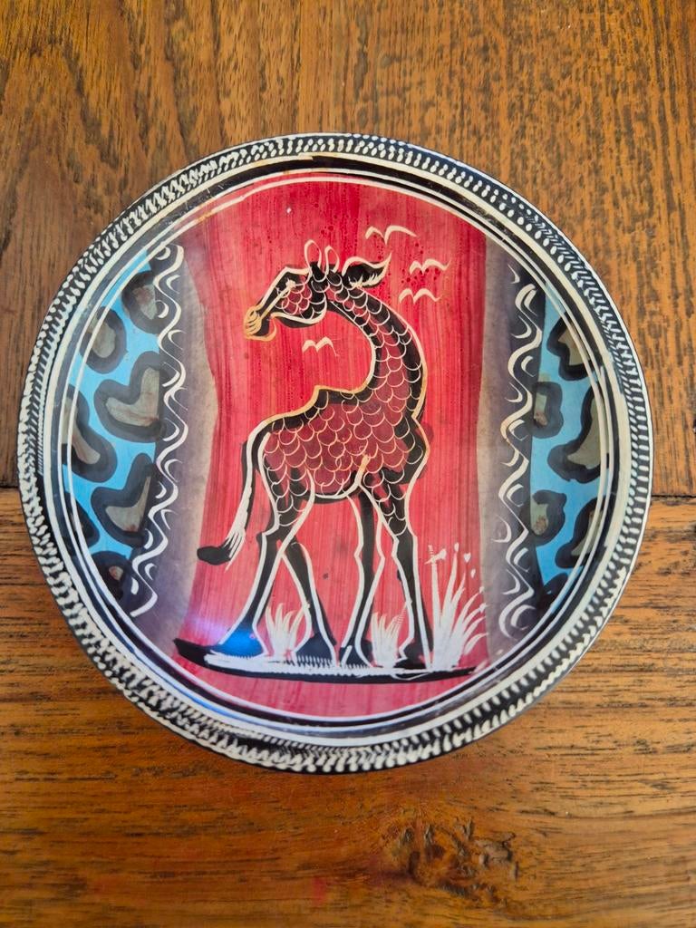 Handgemaakt schaaltje met giraffe uit Kenia ***zgan***, Huis en Inrichting, Ophalen of Verzenden, Zo goed als nieuw, Rond, Schaal