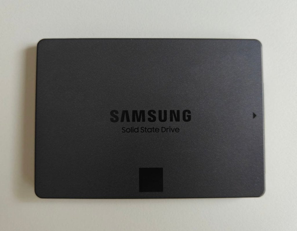 Samsung 870 QVO SATA SSD 4TB, Intern, Ophalen of Verzenden, Zo goed als nieuw, Samsung 870 QVO