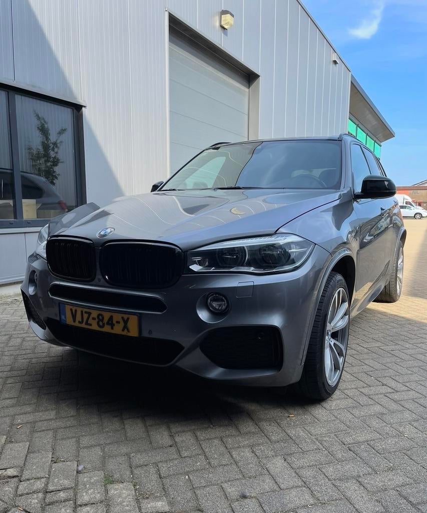 BMW X5 40D 2014 Grijs kenteken, nieuwe motor, Auto's, 2993 cc, 2223 kg, Bedrijf, Diesel