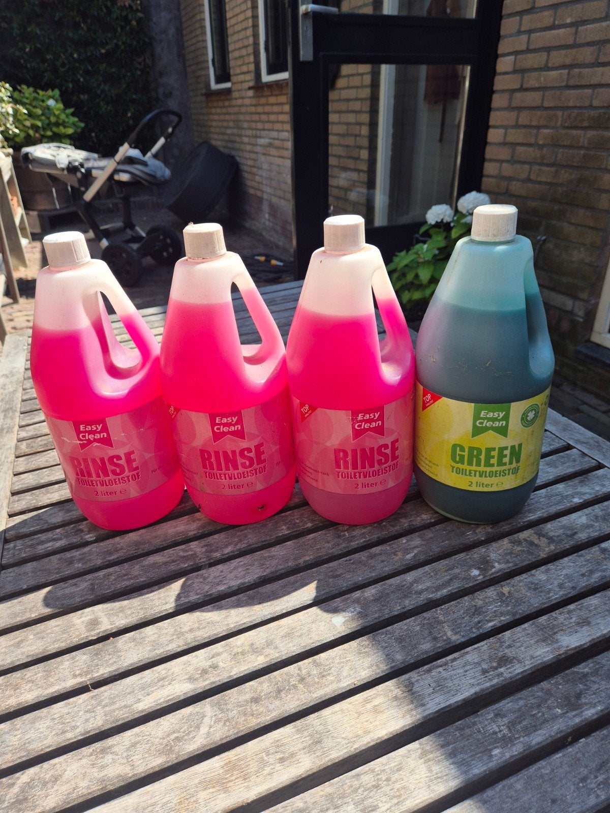Easy Clean Toiletvloeistof - 3x Roze, 1x Groen., Caravans en Kamperen, Ophalen of Verzenden, Nieuw