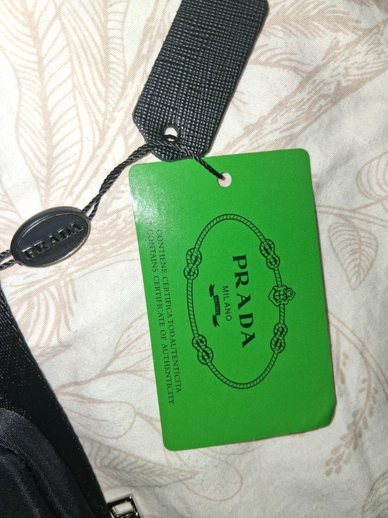 Prada Re-Edition 2005 Schoudertasje Zwart, Ophalen, Nieuw, Zwart, Schoudertasje