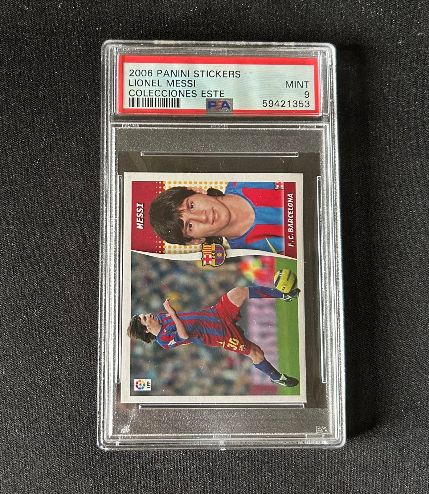 Panini Colecciones Este 2006 Messi PSA 9, Verzamelen, Sportartikelen en Voetbal, Ophalen of Verzenden, Zo goed als nieuw, Buitenlandse clubs