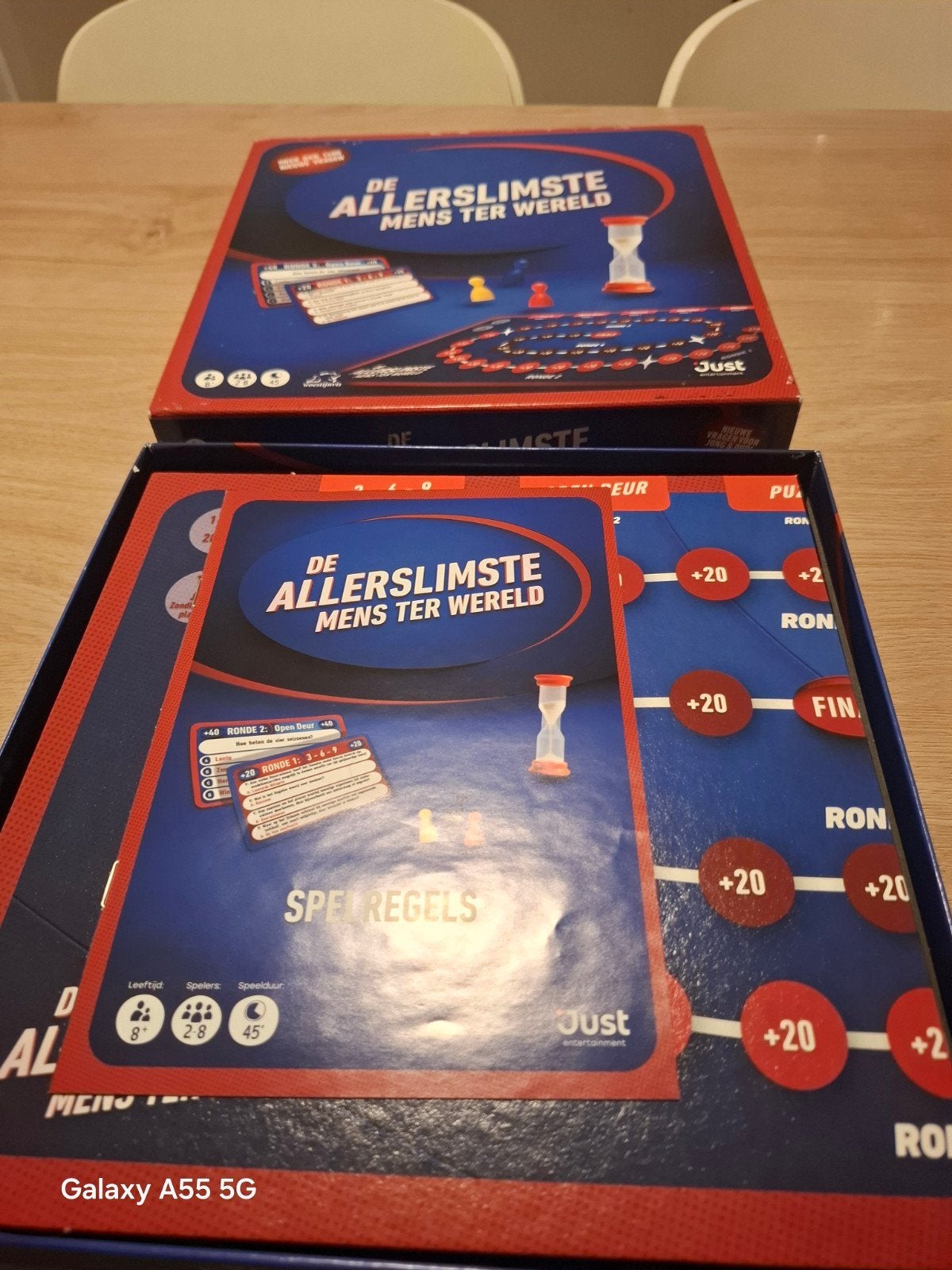 De Allerslimste Mens ter Wereld bordspel, Gooijerdijk 16 C-1, 1011 AA Amsterdam, Just Entertainment, Ophalen of Verzenden, Zo goed als nieuw